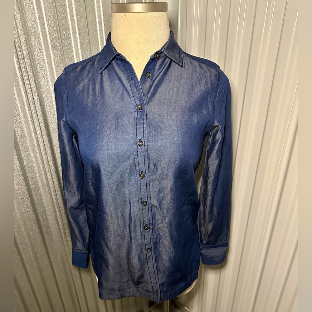 Banana Republic Chambray Shirt size S